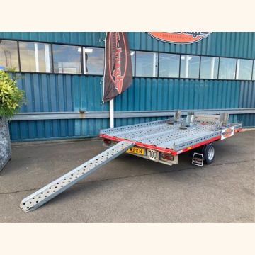 Huur H153 Motortrailer 3 Motoren per dag